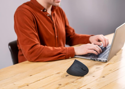 Souris Ergonomique Verticale – Travaillez sans douleur